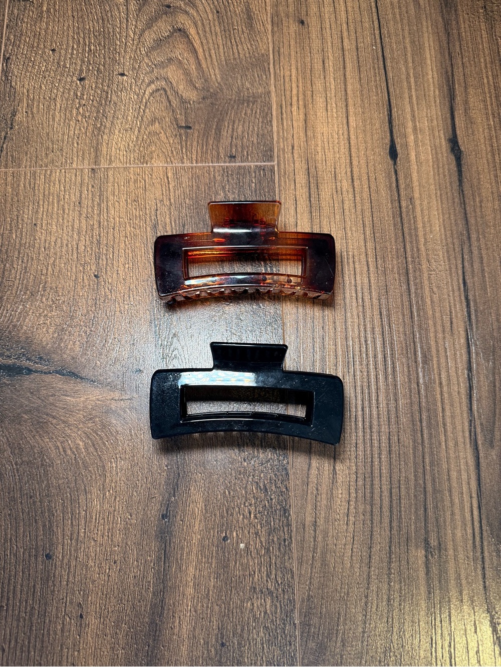 Amazon Hair Claw Clips Set in Tortoiseshell and Black
